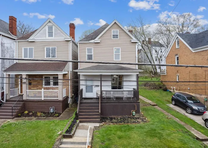 Modern Family Friendly 3 Bedroom Great Location Holiday home Pittsburgh